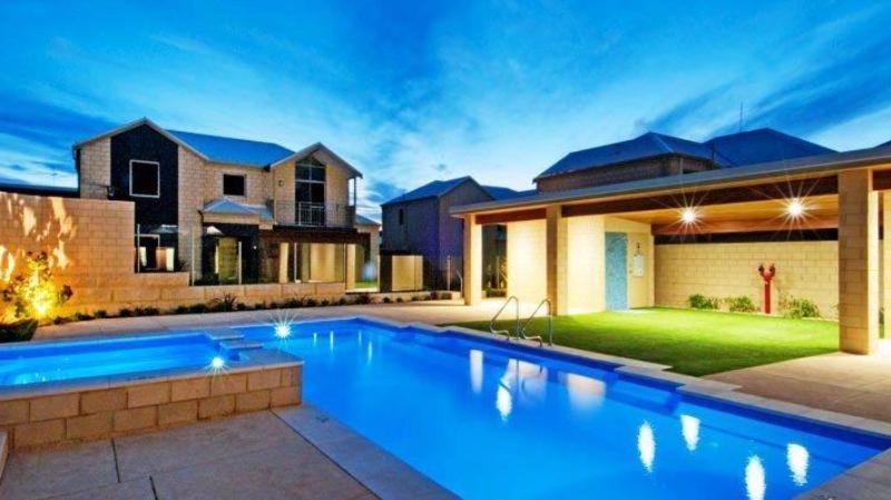 Villa Serenity On The Terrace Mandurah Bagian luar foto