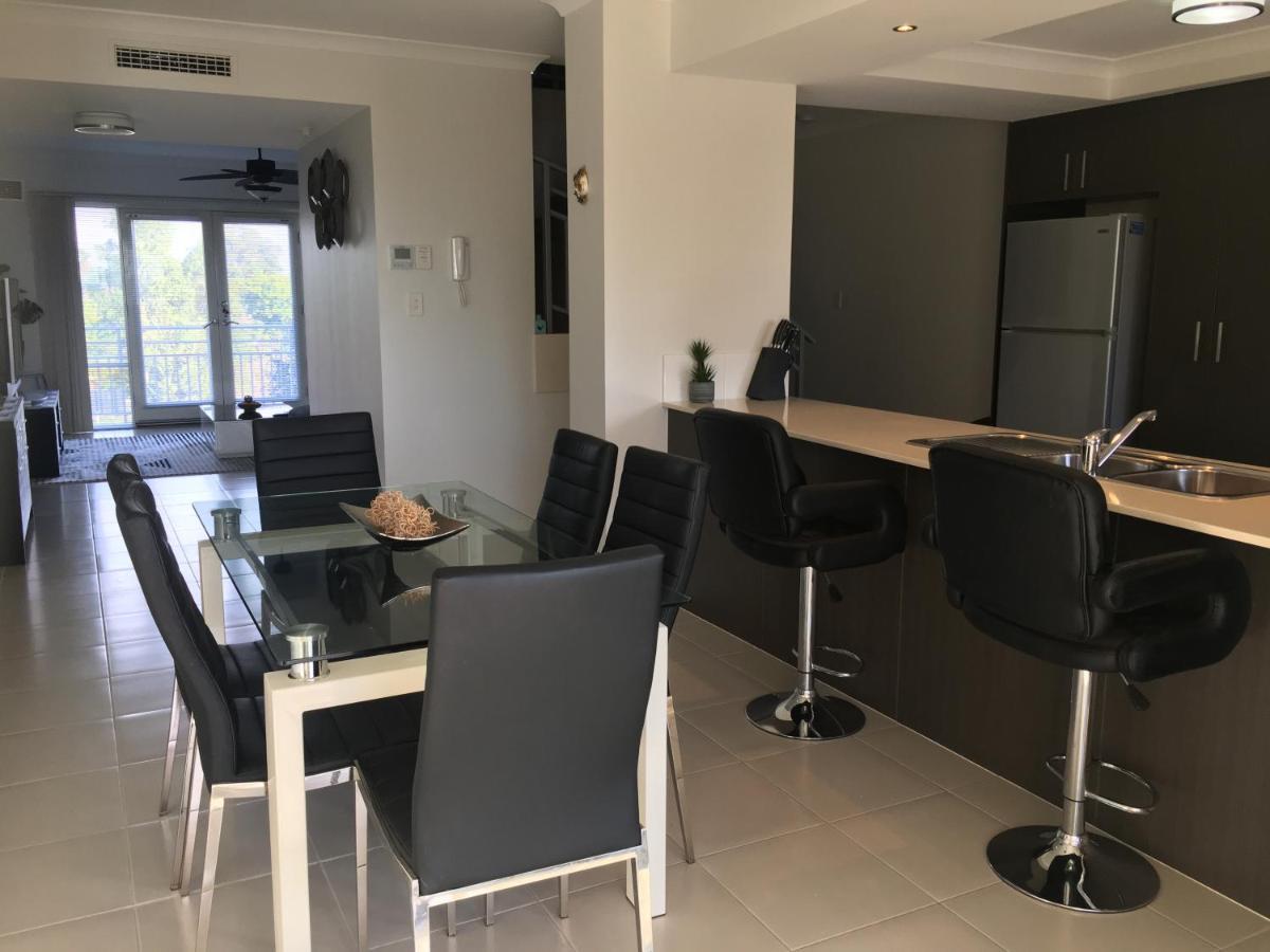 Villa Serenity On The Terrace Mandurah Bagian luar foto