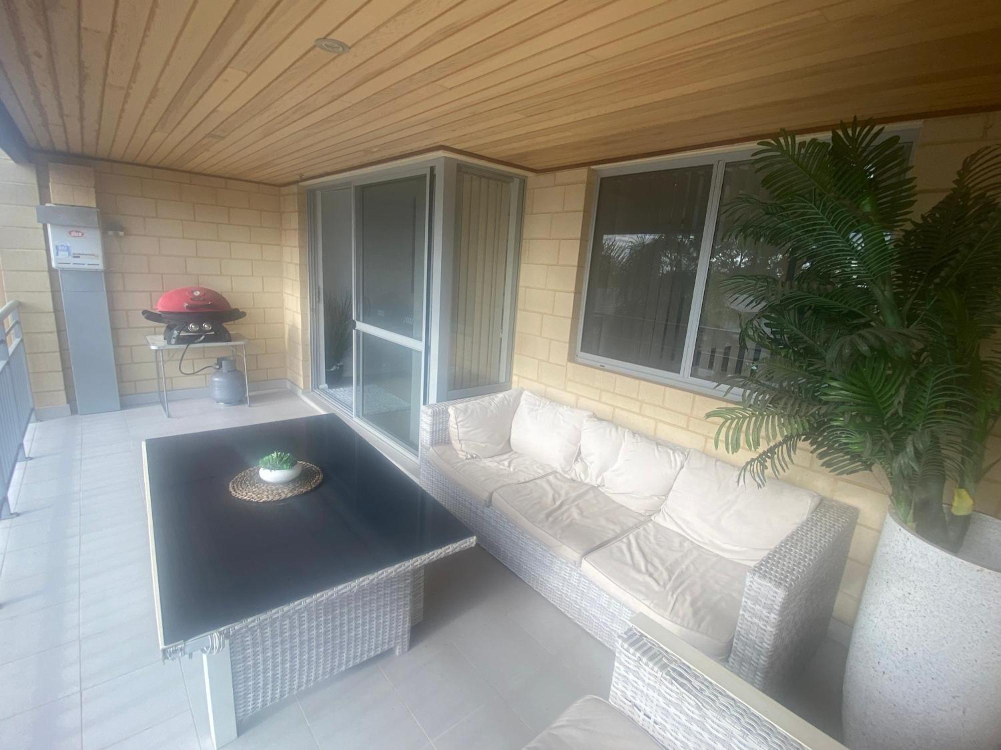 Villa Serenity On The Terrace Mandurah Bagian luar foto